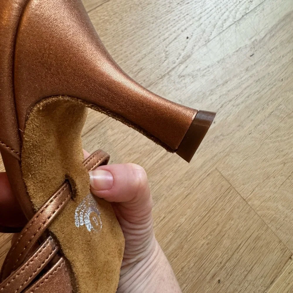 International dance shoes style Mia size 5 (about a 7 1/2 US) - Picture 4 of 7